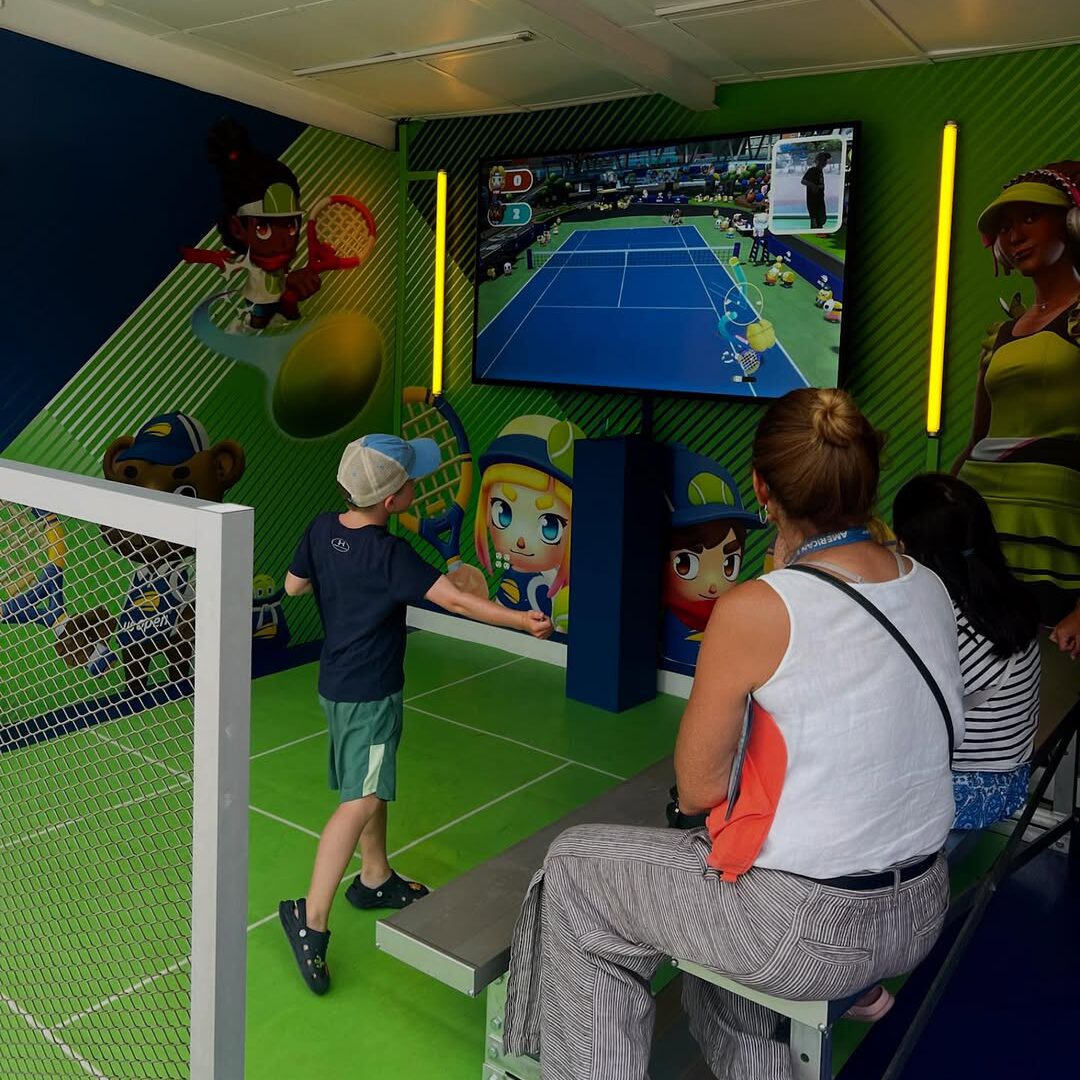 Virtual Bowling at a live event — photo 3