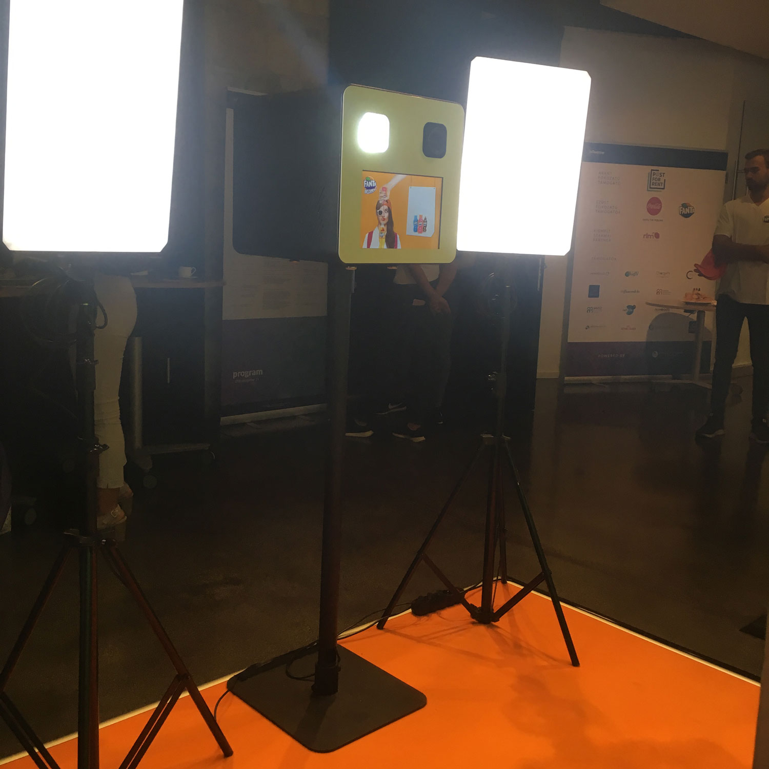 GifiePro Black at a live event — photo 5