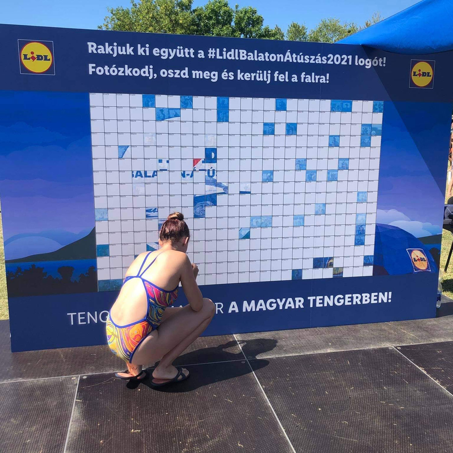Mosaic Photo Wall at a live event — photo 1