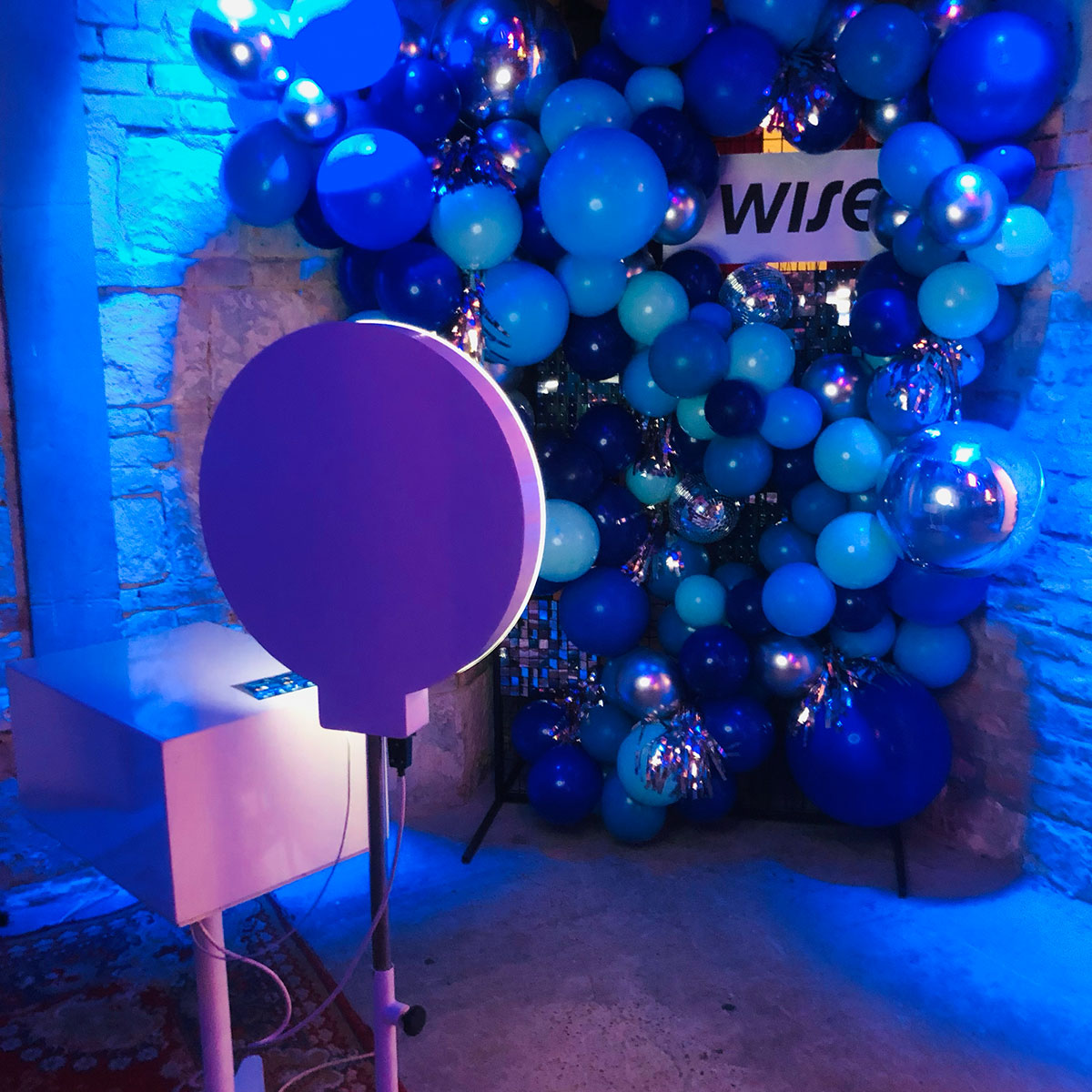 GifiePop at a live event — photo 5