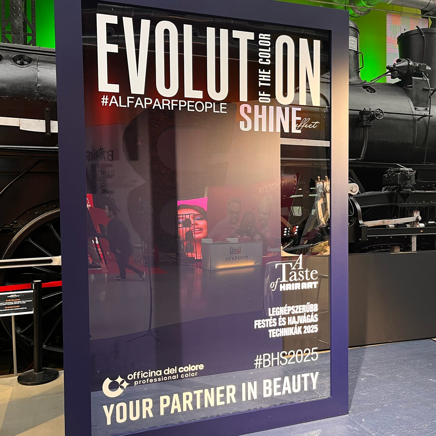 Magazine Box at a live event — photo 3