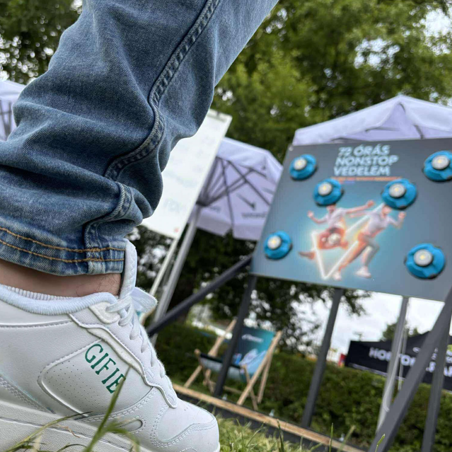 TapTap at a live event — photo 2