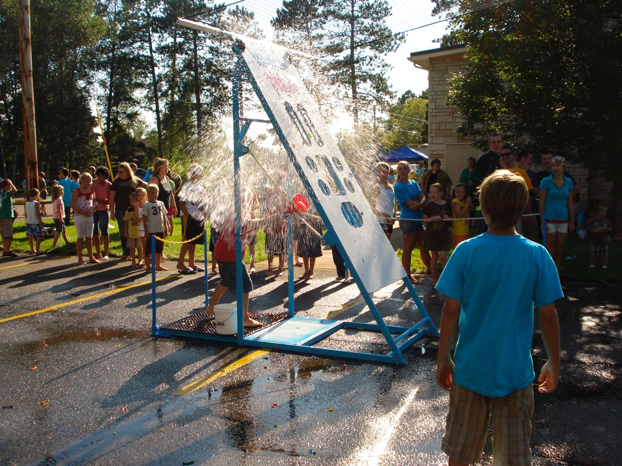 Splash Wars at a live event — photo 1