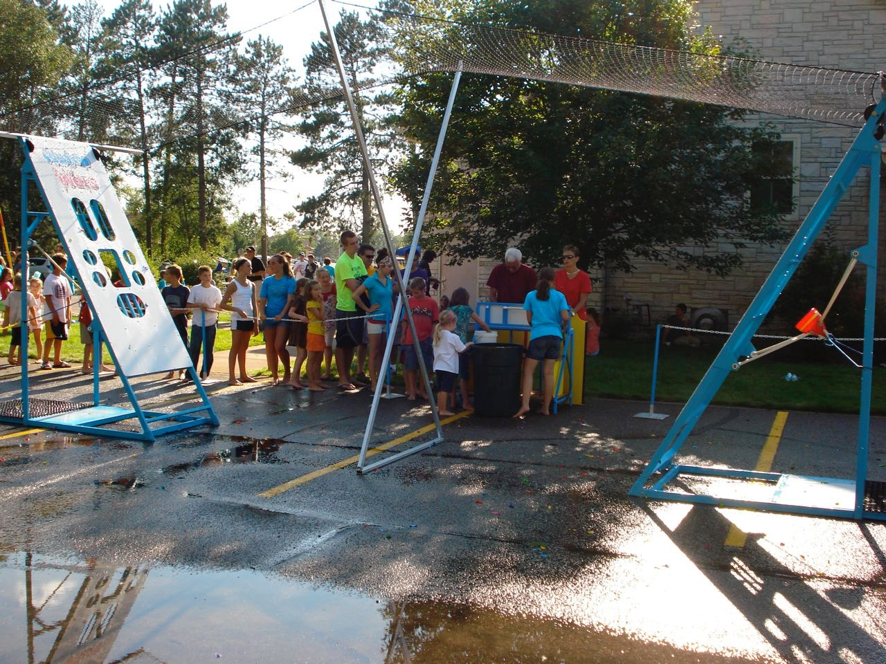 Splash Wars at a live event — photo 3